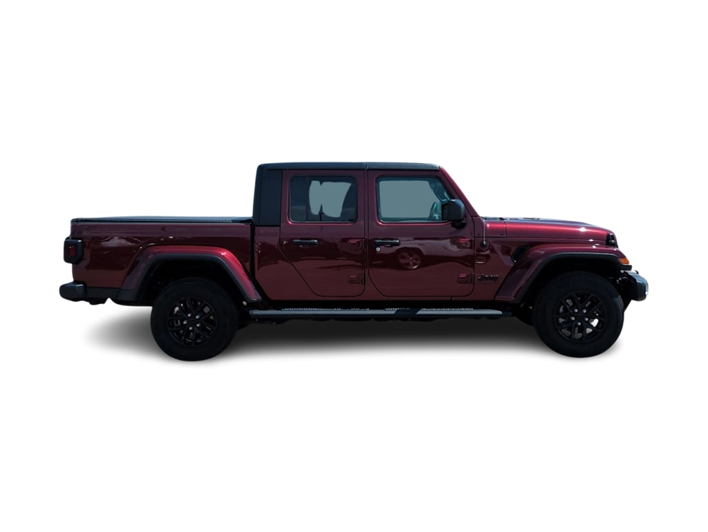 Thumbnail: 2021 Jeep Gladiator - 24