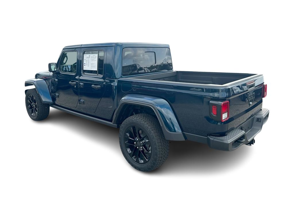 Thumbnail: 2025 Jeep Gladiator - 4