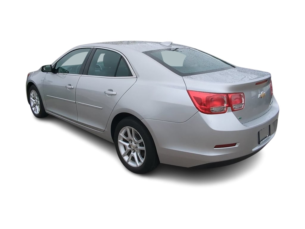 Thumbnail: 2016 Chevrolet Malibu - 4