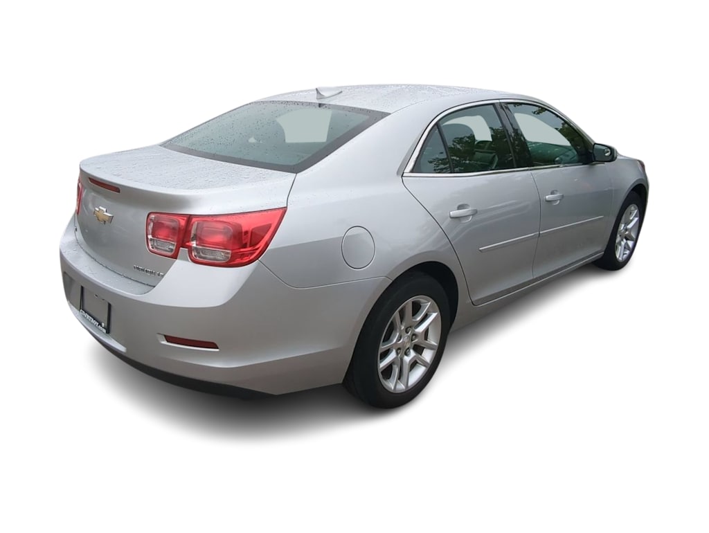 Thumbnail: 2016 Chevrolet Malibu - 21