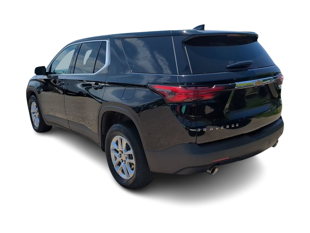 Thumbnail: 2023 Chevrolet Traverse - 4