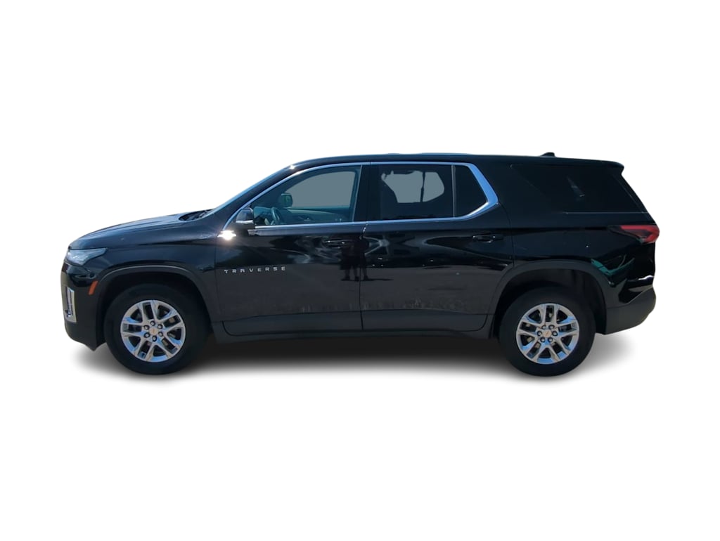 Thumbnail: 2023 Chevrolet Traverse - 3