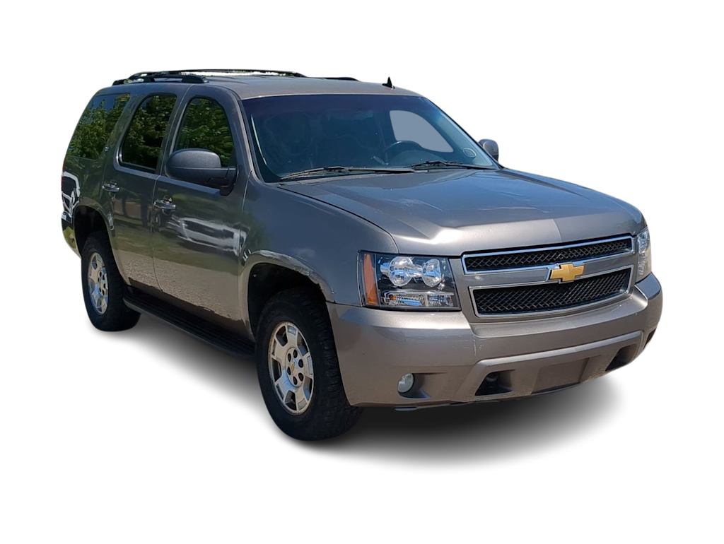 Thumbnail: 2013 Chevrolet Tahoe - 19
