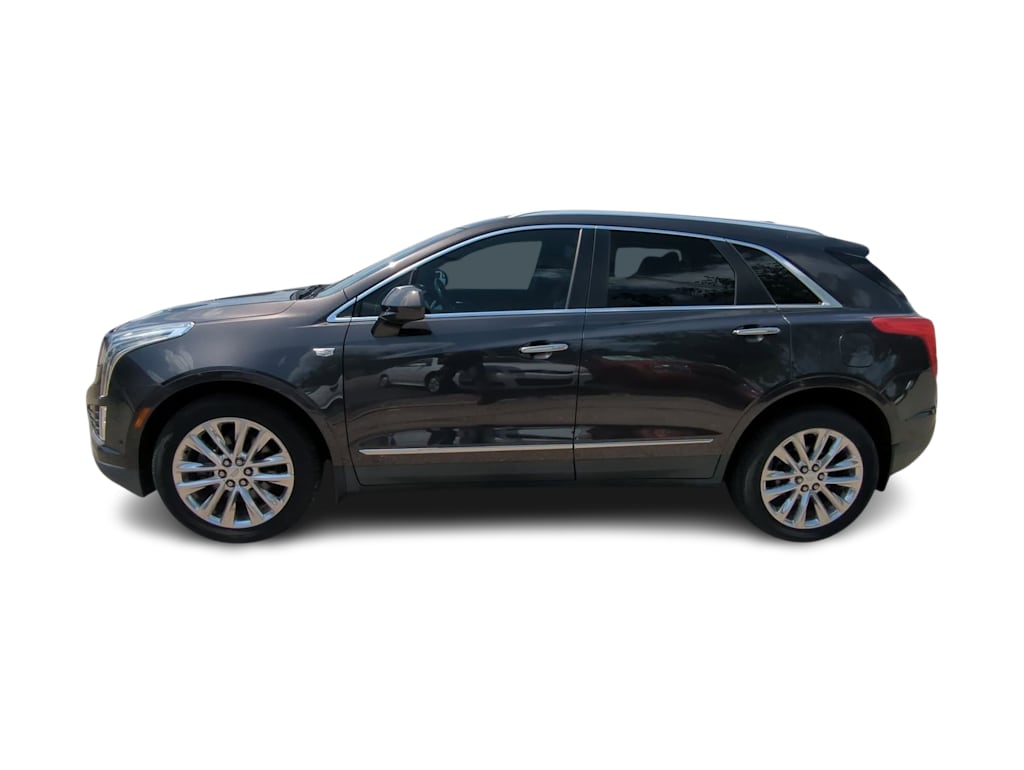 Thumbnail: 2017 Cadillac XT5 - 3