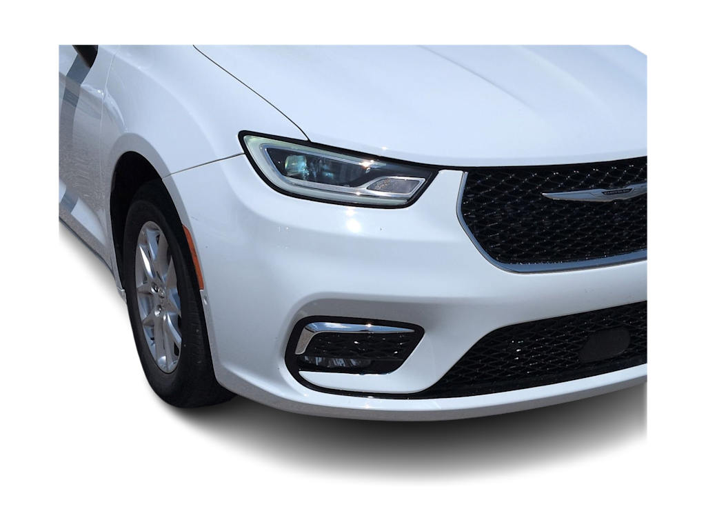 Thumbnail: 2023 Chrysler Pacifica - 23