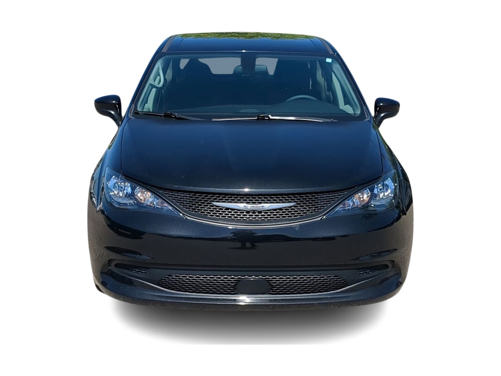 Thumbnail: 2022 Chrysler Voyager - 6