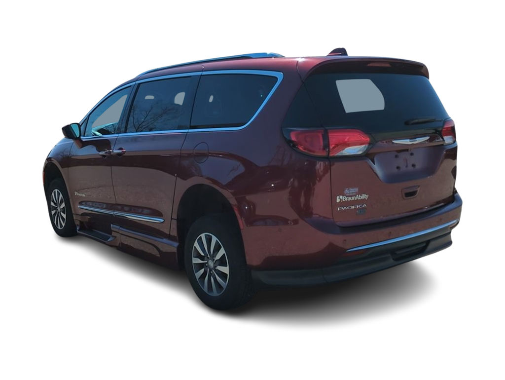 2020 Chrysler Pacifica  4