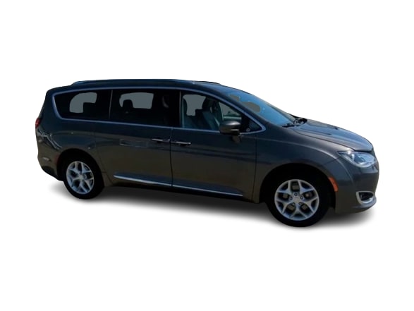 2019 Chrysler Pacifica  18