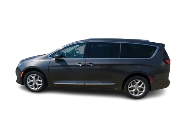 2019 Chrysler Pacifica  21