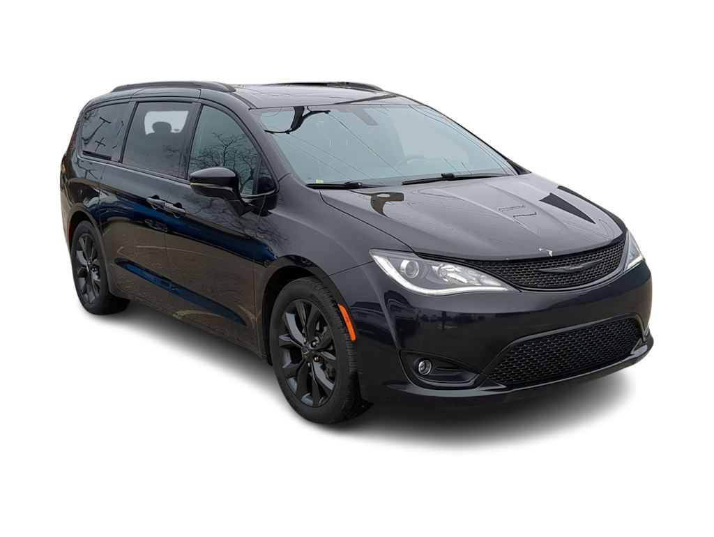 Thumbnail: 2019 Chrysler Pacifica - 29