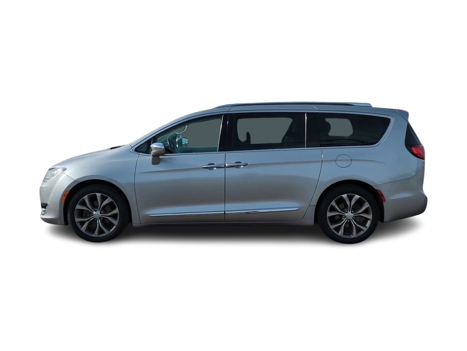 2018 Chrysler Pacifica Limited 21