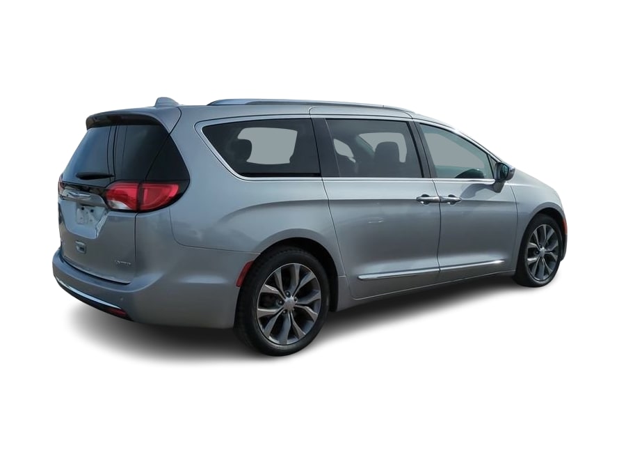 2018 Chrysler Pacifica Limited 22