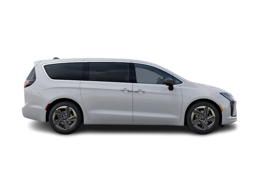Thumbnail: 2027 Chrysler Pacifica - 22