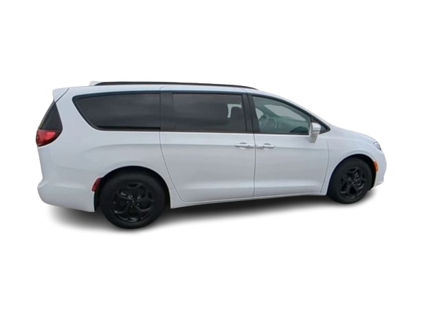 2021 Chrysler Pacifica Hybrid Limited 23