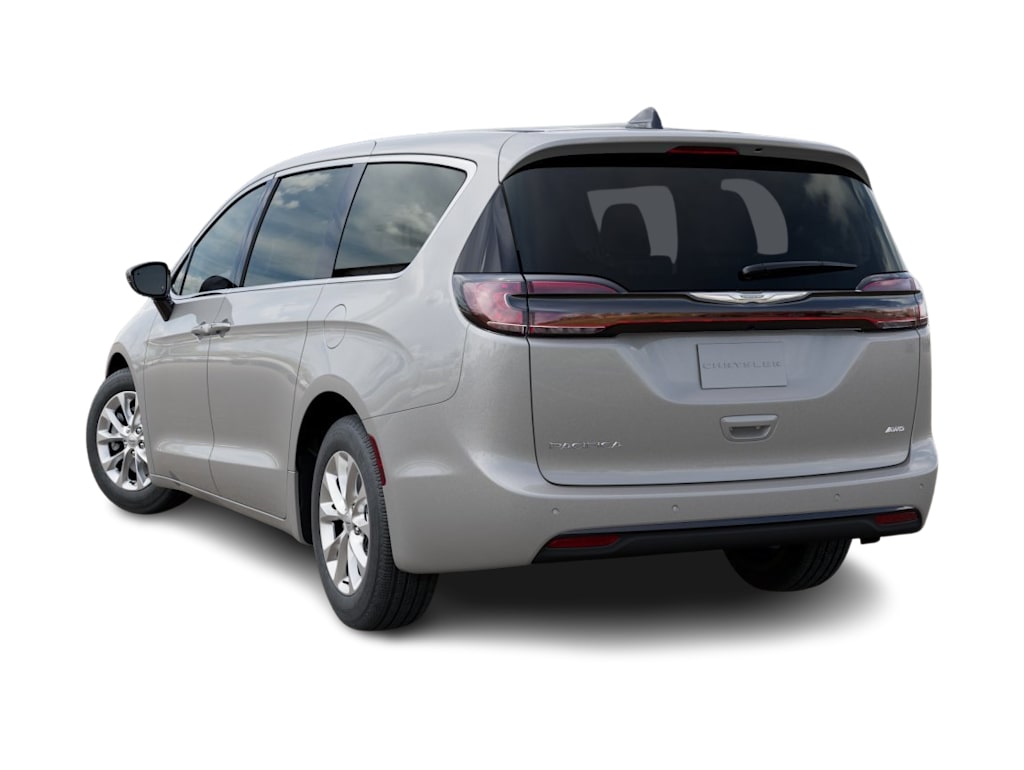 Thumbnail: 2026 Chrysler Pacifica - 4