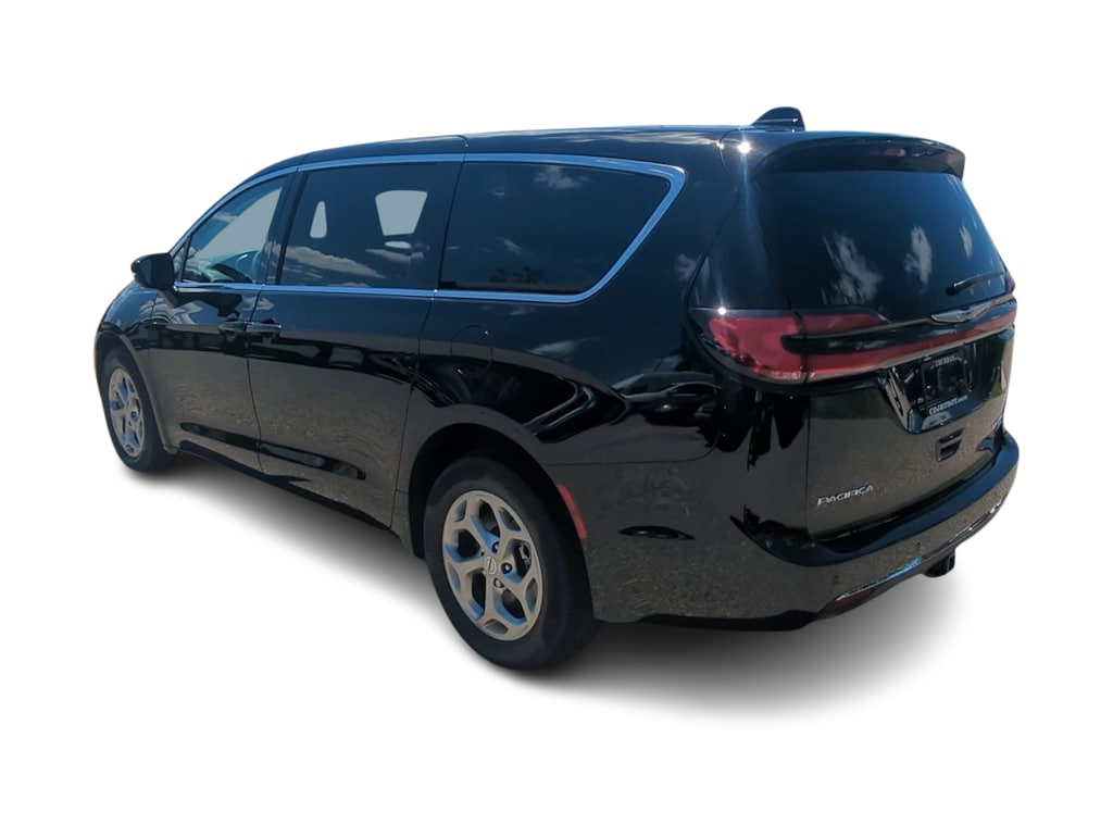 Thumbnail: 2024 Chrysler Pacifica - 4