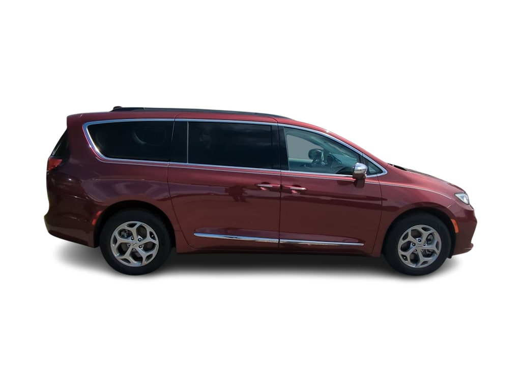 Thumbnail: 2022 Chrysler Pacifica - 21