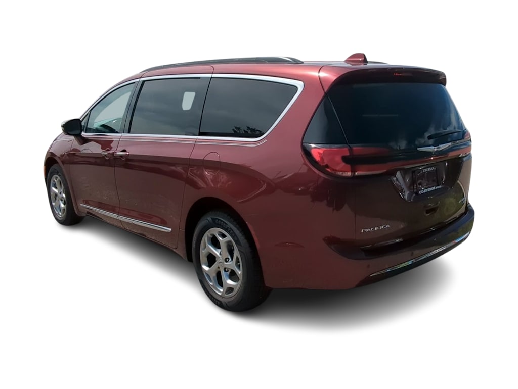 Thumbnail: 2022 Chrysler Pacifica - 4