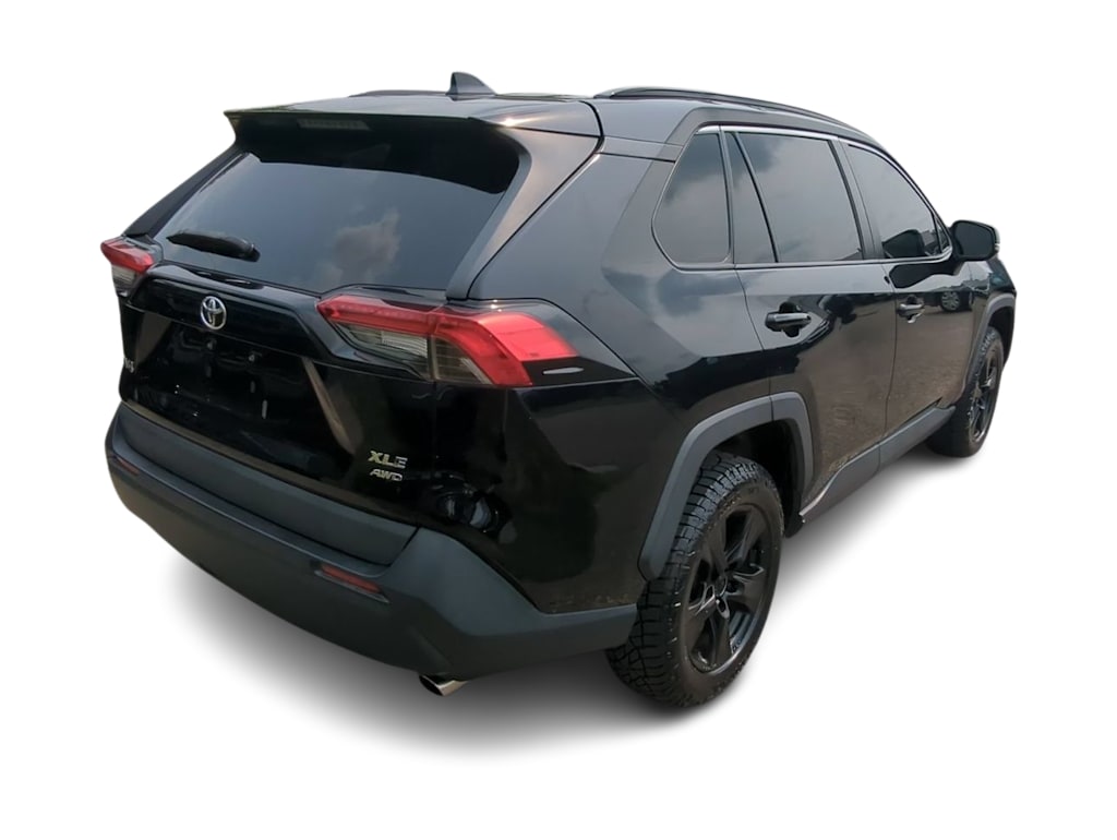Thumbnail: 2021 Toyota RAV4 - 21