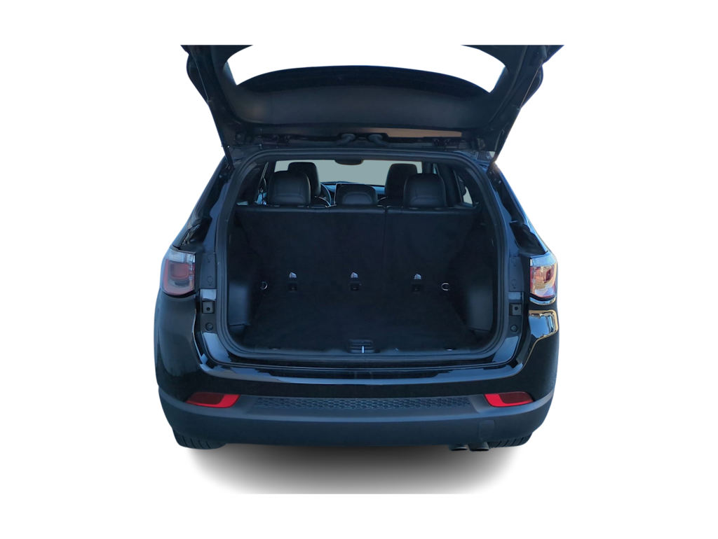 Thumbnail: 2022 Jeep Compass - 17