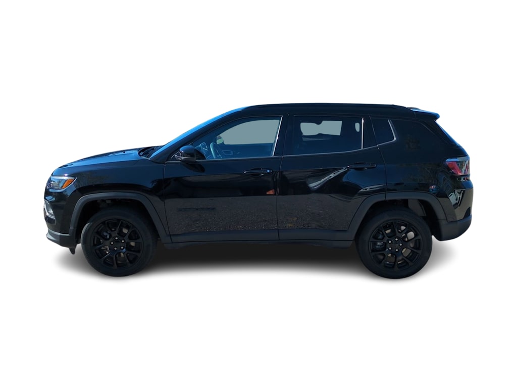 Thumbnail: 2022 Jeep Compass - 3