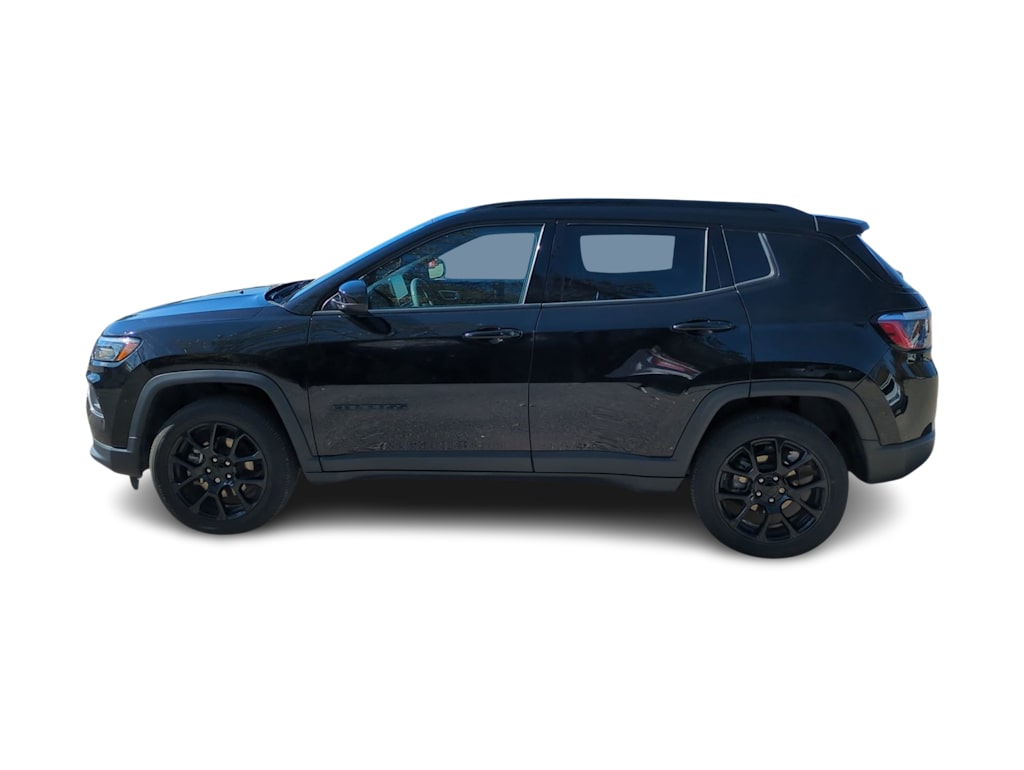 Thumbnail: 2022 Jeep Compass - 3