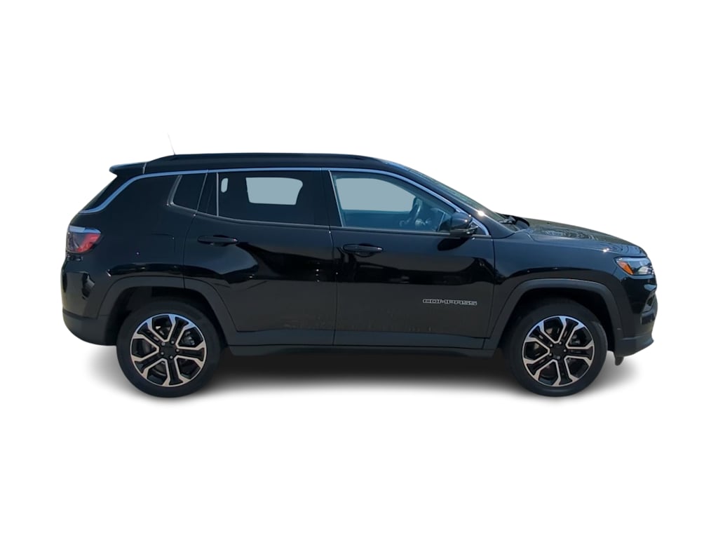 Thumbnail: 2022 Jeep Compass - 23