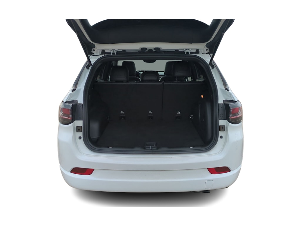 Thumbnail: 2022 Jeep Compass - 17