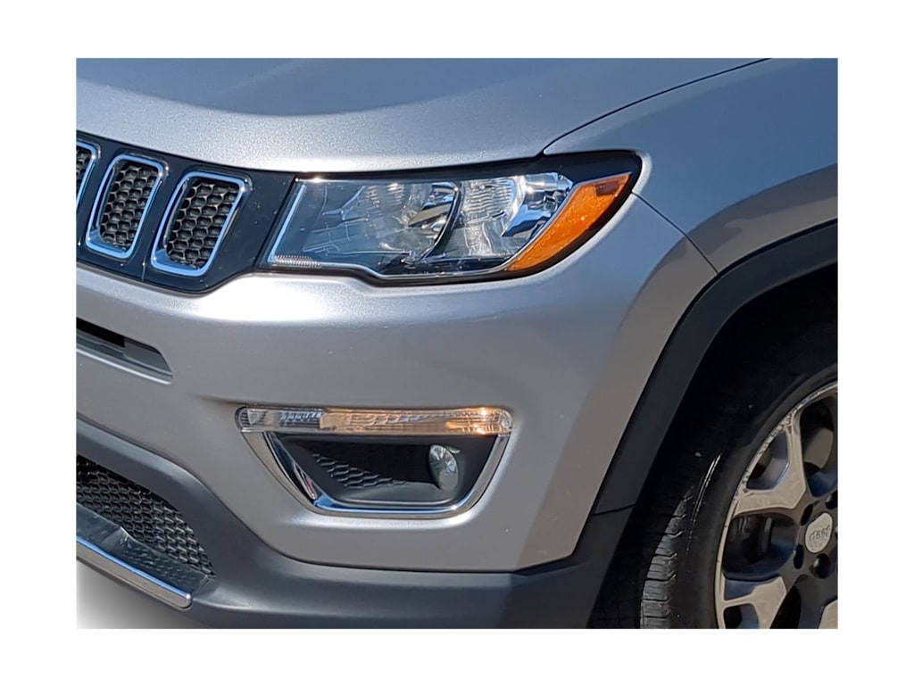 Thumbnail: 2018 Jeep Compass - 24
