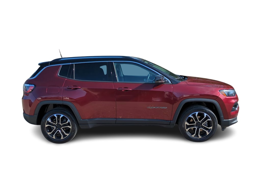 Thumbnail: 2022 Jeep Compass - 21