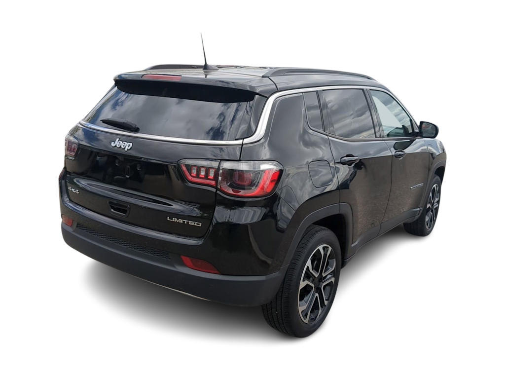 Thumbnail: 2023 Jeep Compass - 22