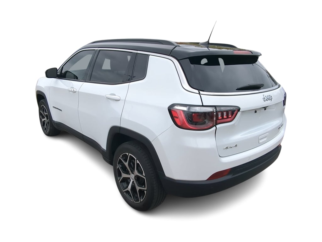 Thumbnail: 2022 Jeep Compass - 4