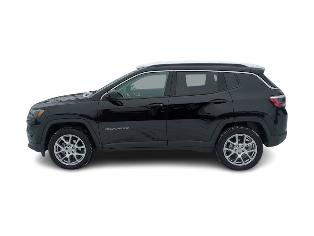 Thumbnail: 2022 Jeep Compass - 3