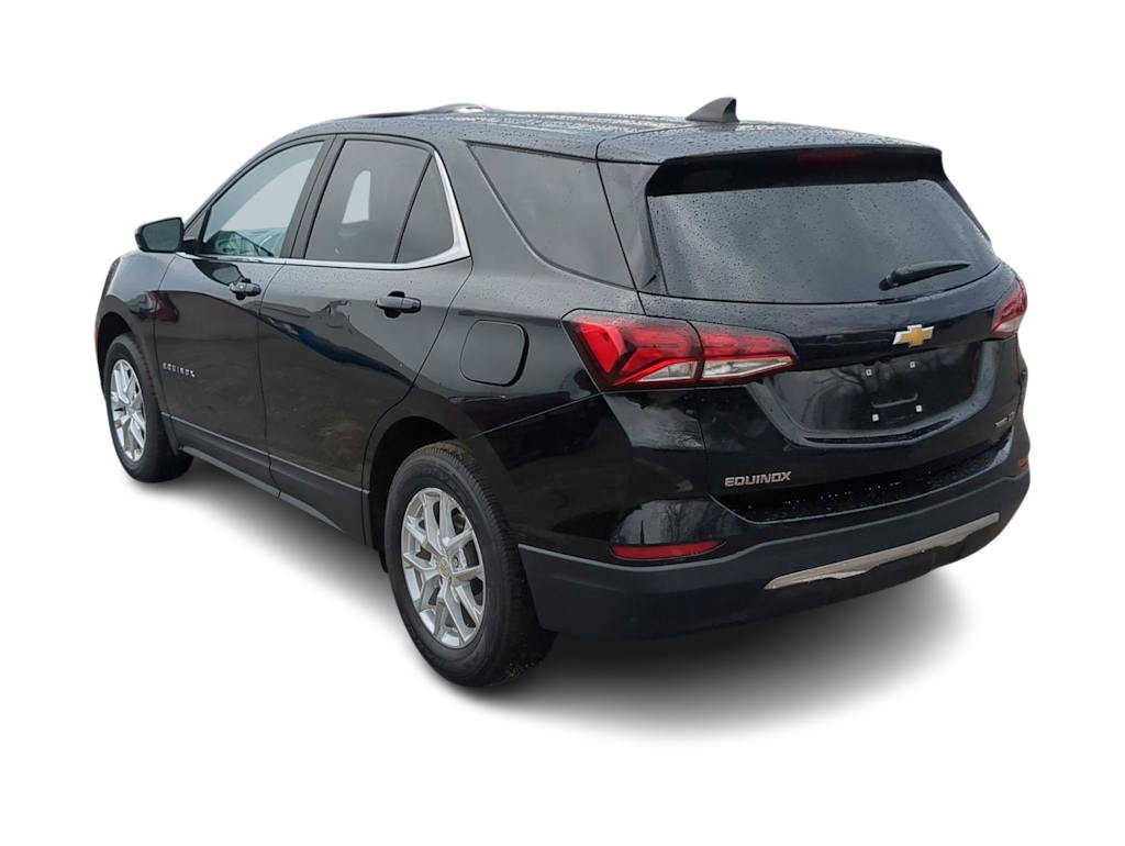 Thumbnail: 2022 Chevrolet Equinox - 4