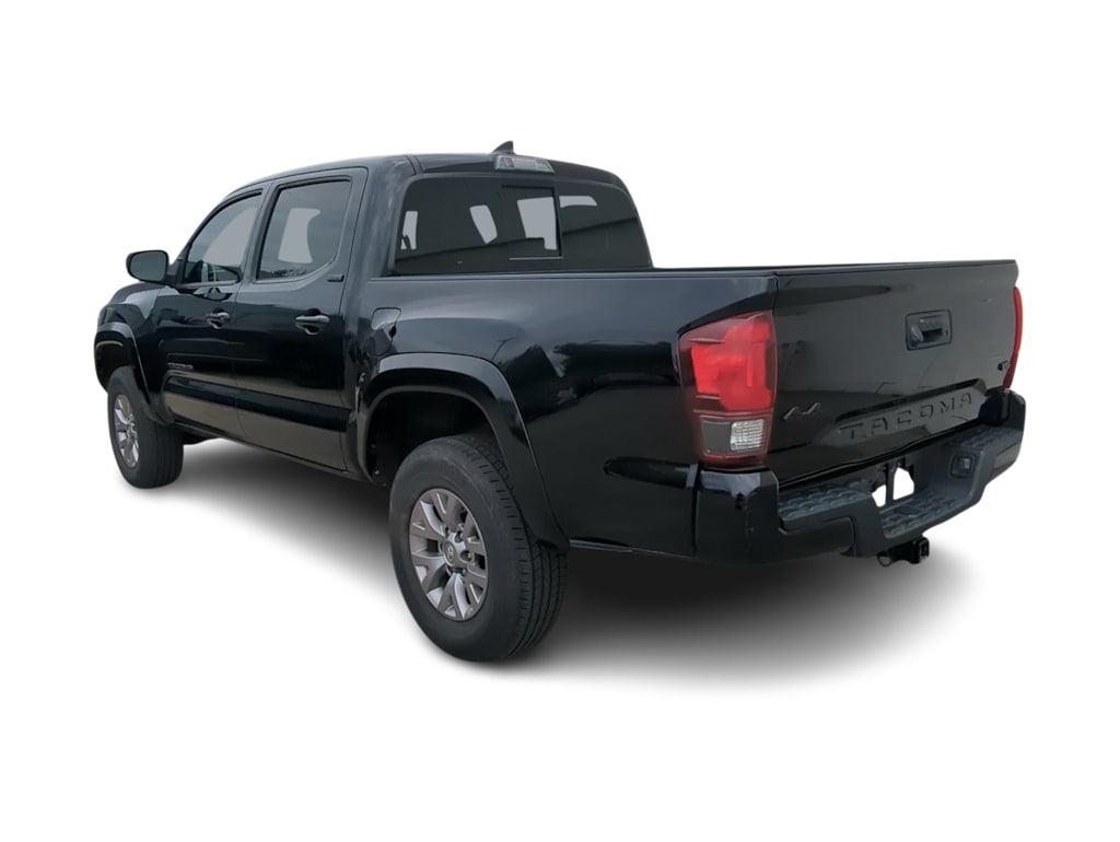 Thumbnail: 2019 Toyota Tacoma - 4