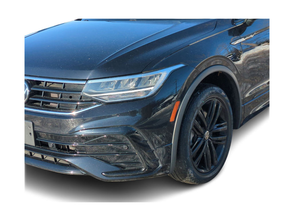 Thumbnail: 2022 Volkswagen Tiguan - 24