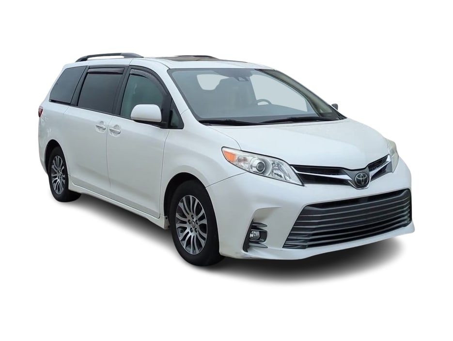 2018 Toyota Sienna XLE 20