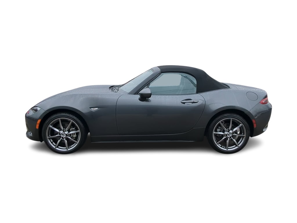 Thumbnail: 2021 Mazda MX-5 Miata - 3