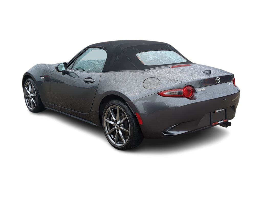 Thumbnail: 2021 Mazda MX-5 Miata - 4
