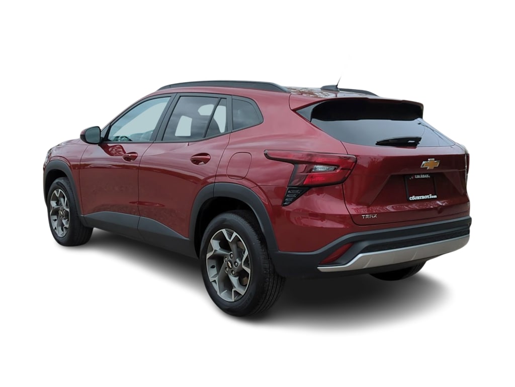 Thumbnail: 2025 Chevrolet Trax - 4