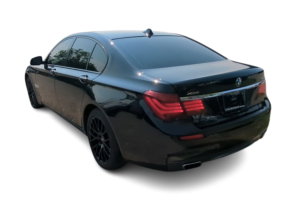Thumbnail: 2014 BMW 7 Series - 4