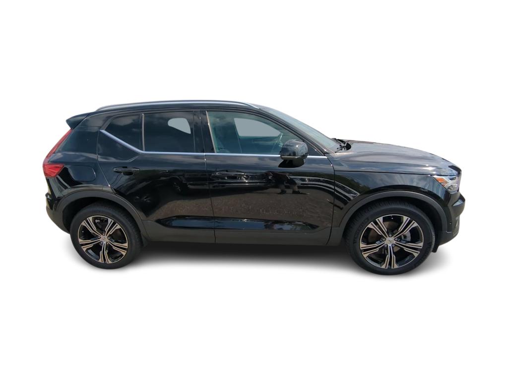 Thumbnail: 2020 Volvo XC40 - 21