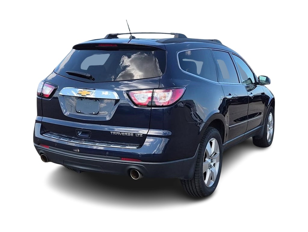 Thumbnail: 2015 Chevrolet Traverse - 21
