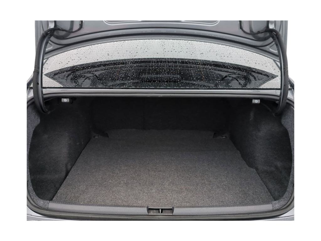 Thumbnail: 2022 Volkswagen Passat - 17