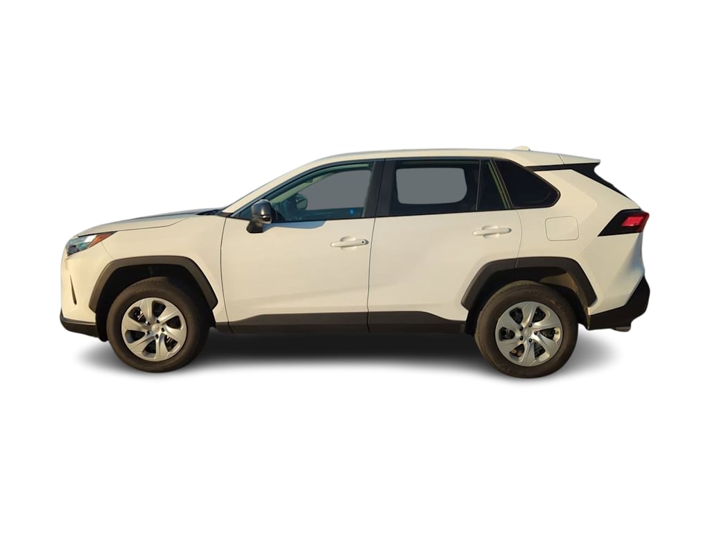2023 Toyota RAV4 LE 3