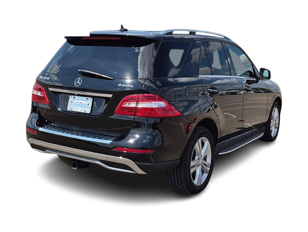 Thumbnail: 2015 Mercedes-Benz M-Class - 17