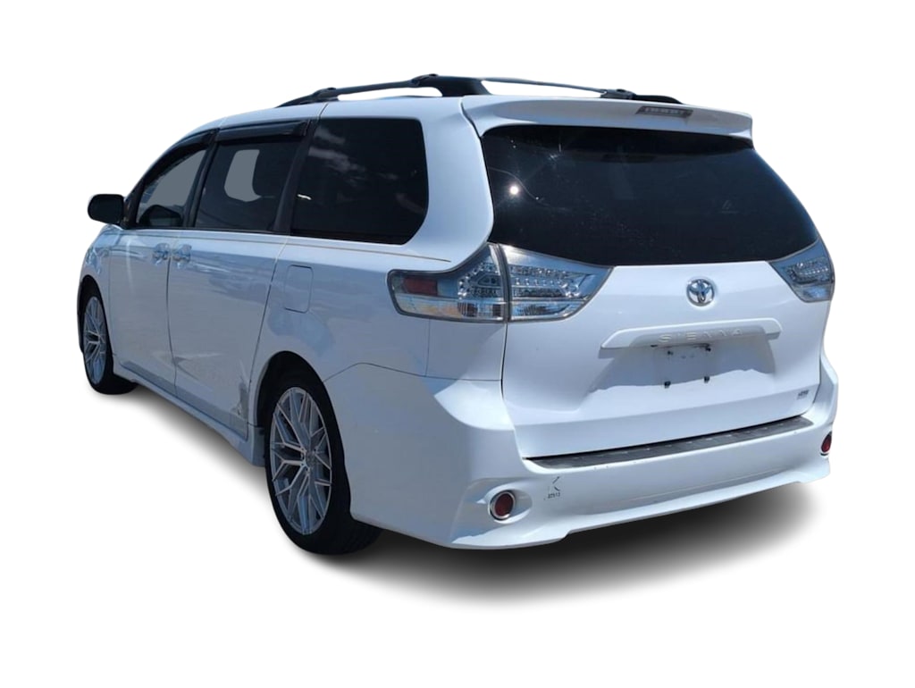 Thumbnail: 2013 Toyota Sienna - 4