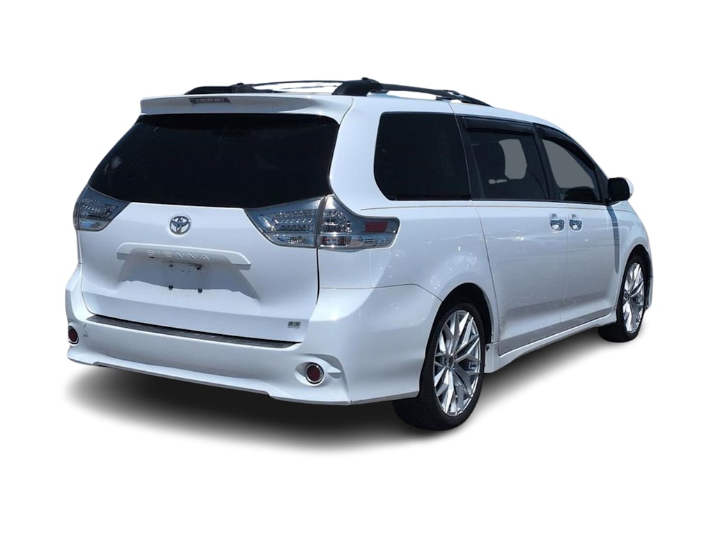 Thumbnail: 2013 Toyota Sienna - 17