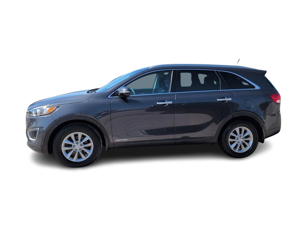 Thumbnail: 2017 Kia Sorento - 3