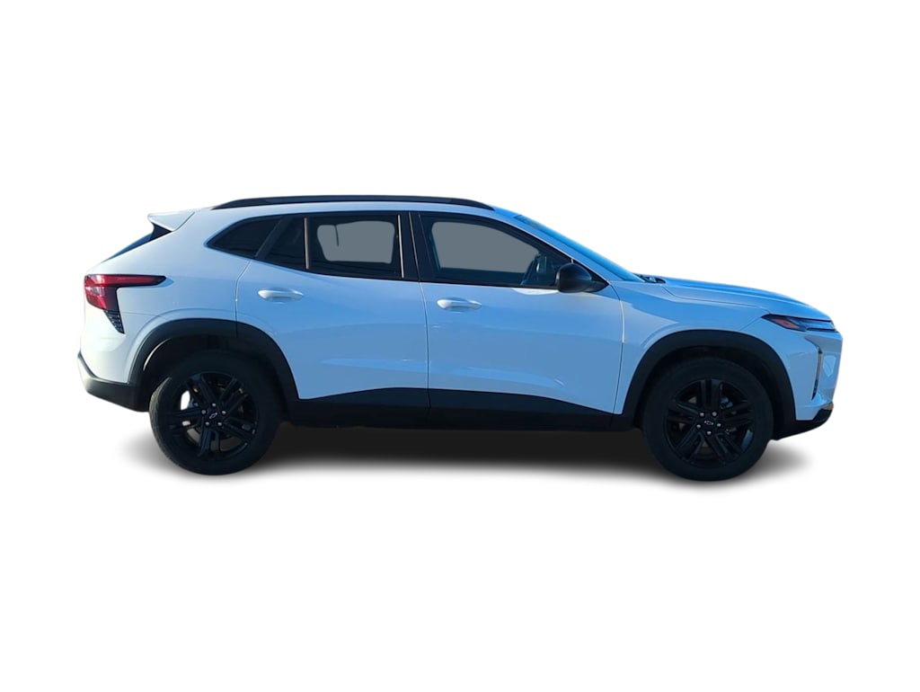 Thumbnail: 2024 Chevrolet Trax - 22